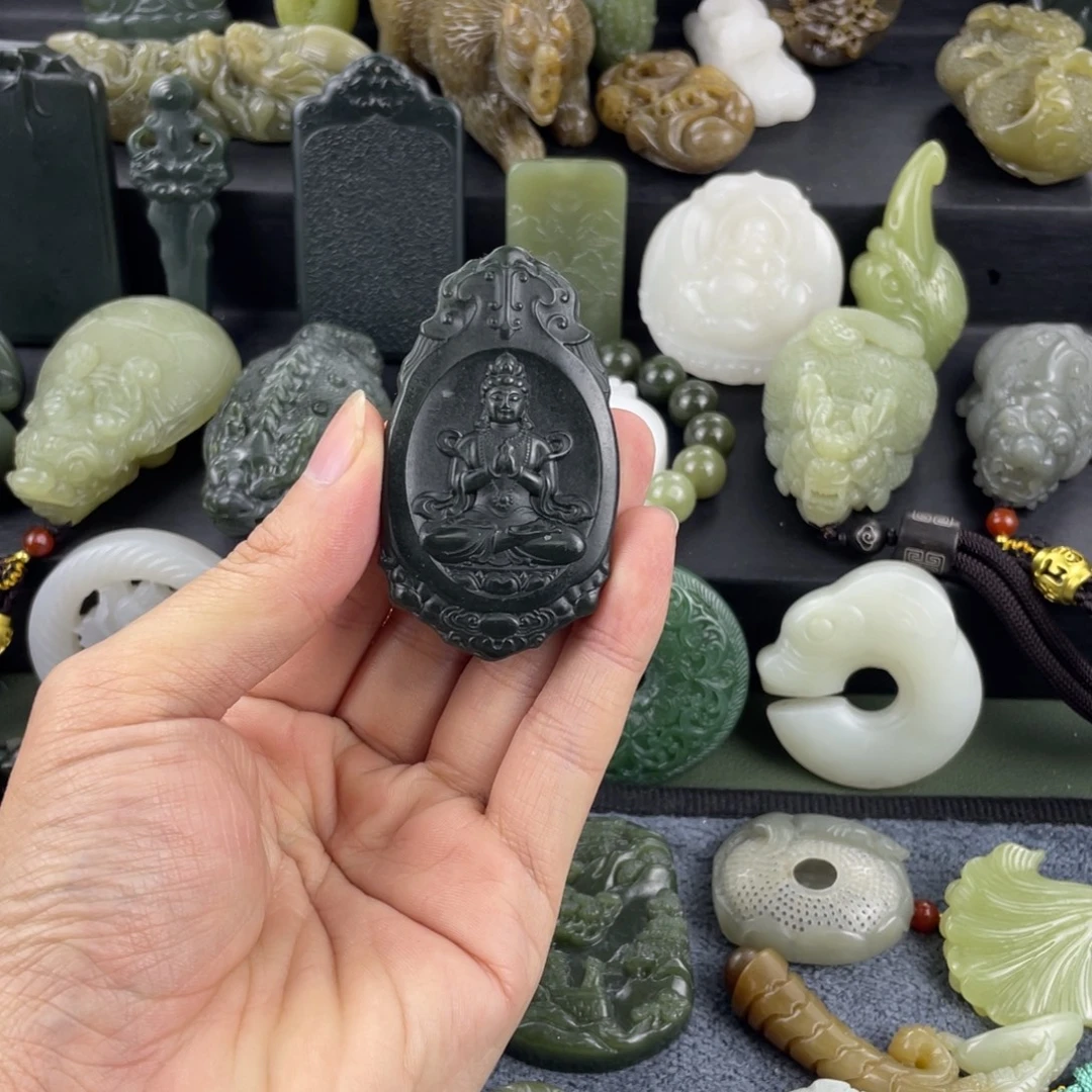 和田玉未镶嵌颈饰