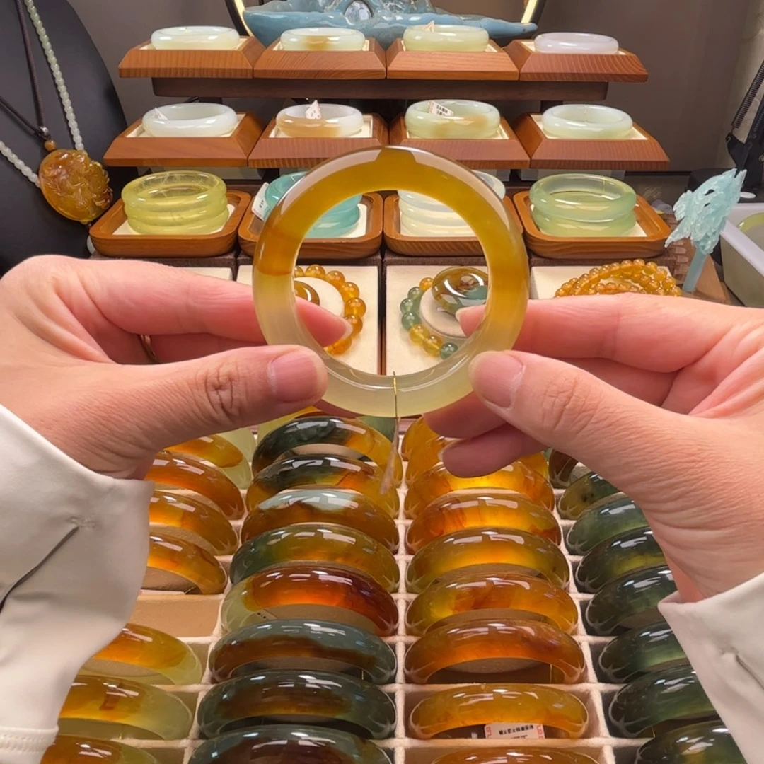 未镶嵌蛇纹石玉手镯54
