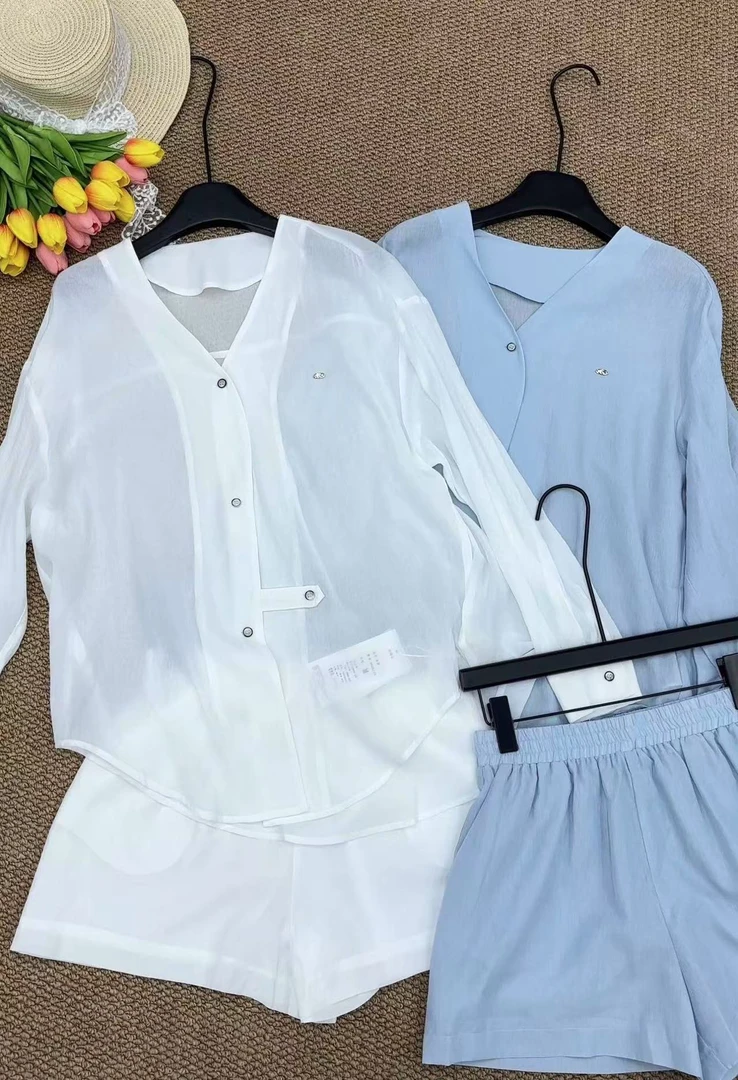 花花家时尚新款简约慵懒衬衫短裤套装（25218）