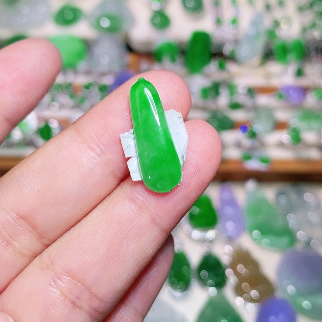 【闪购商品】未镶嵌挂件翡翠