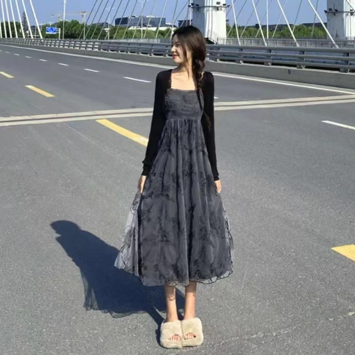 甜辣黑玫瑰吊带连衣裙森系初恋风两件套夏季纱网开衫上衣