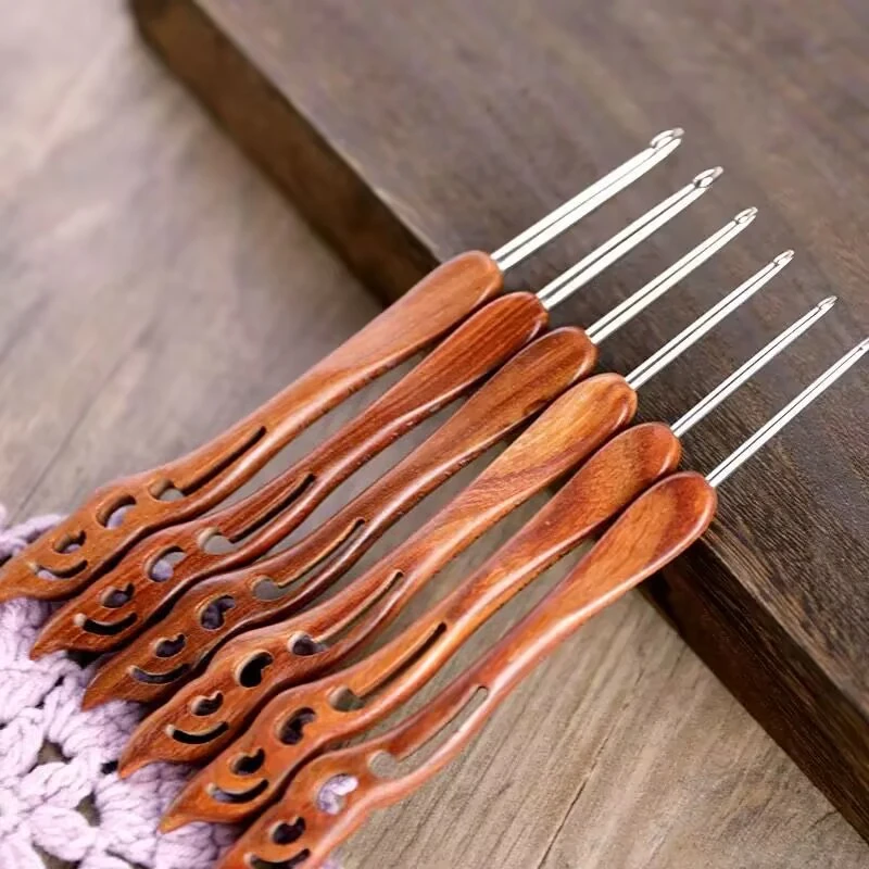 雪妃尔牌红檀木柄钩针不锈钢针头细手工编织毛线毛衣工具蕾丝钩针