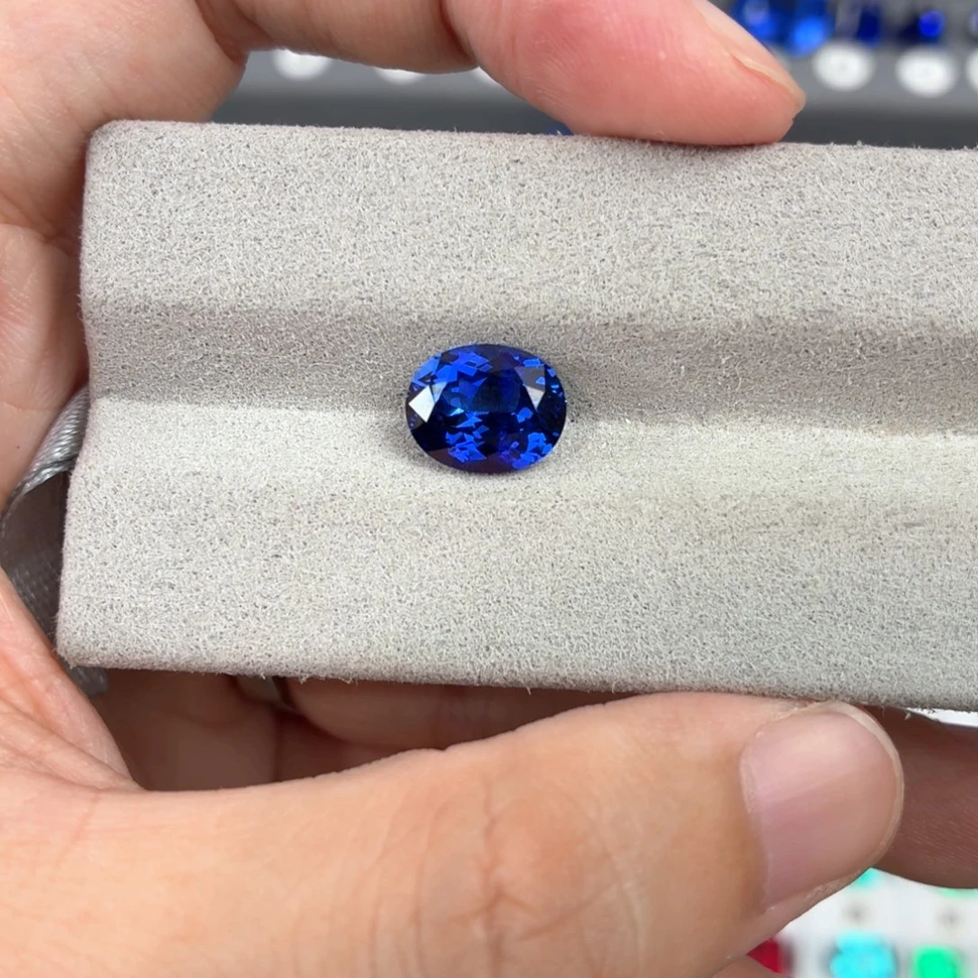 春***你裸石合成（培育）蓝宝石3.84ct