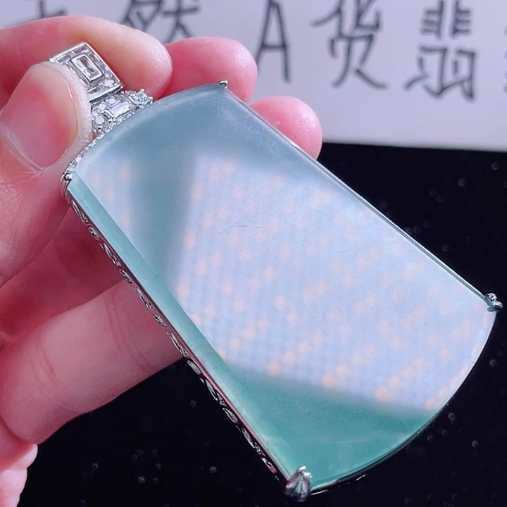 翡翠颈饰未镶嵌999999999