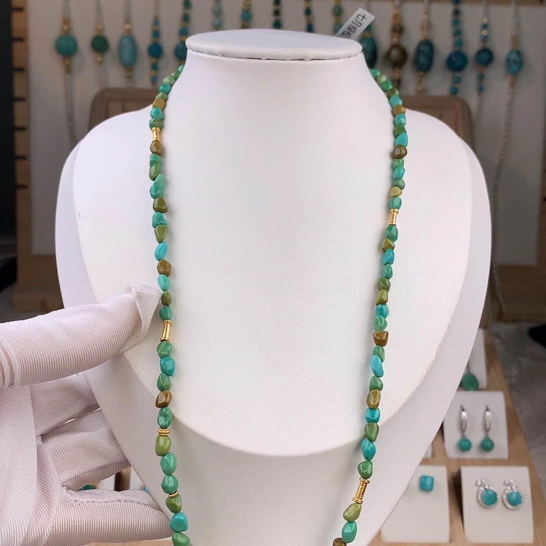 绿松石未镶嵌颈饰