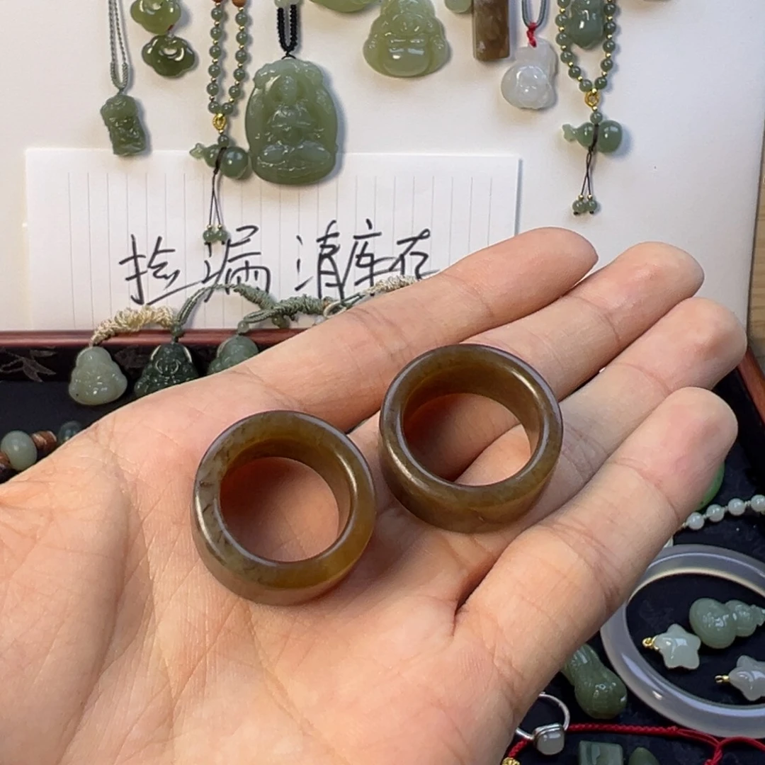 猫***胖和田玉未镶嵌手链