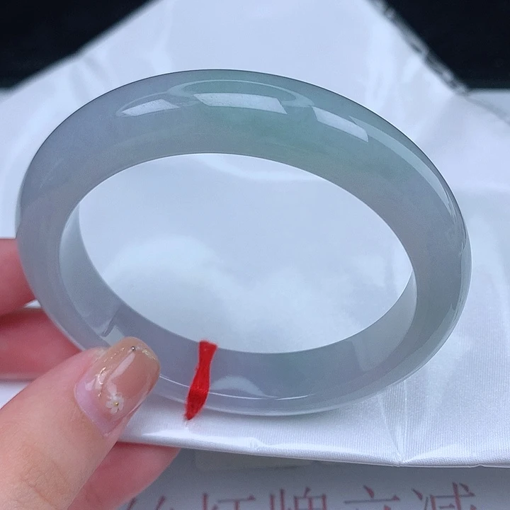翡翠手镯未镶嵌天然
