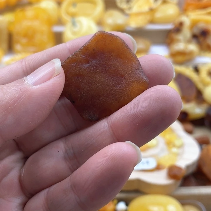 蜜蜡手串未镶嵌吊坠