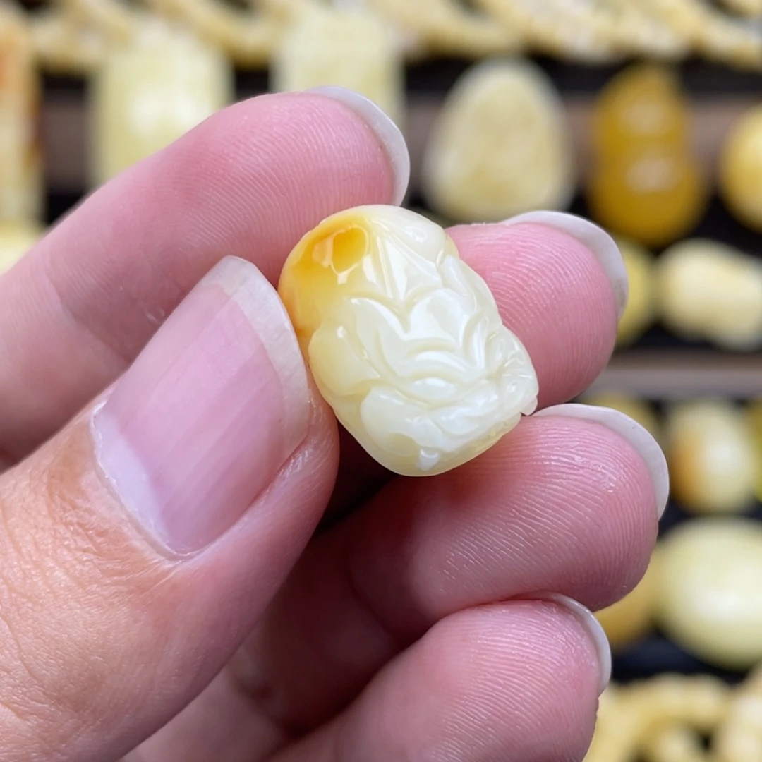 琥珀未镶嵌裸石琥珀蜜蜡