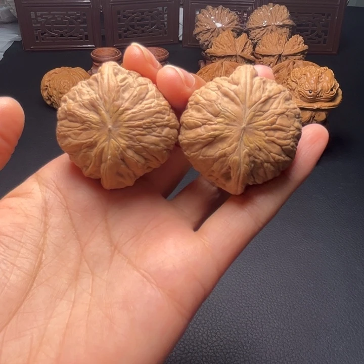 3*有黄铁锤妹妹核桃哈哈哈哈哈哈哈哈哈