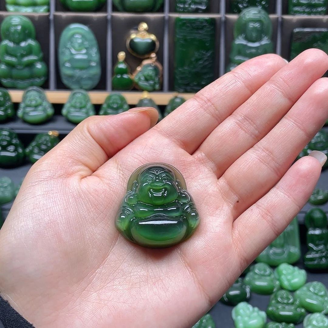 颈饰未镶嵌和田玉山*