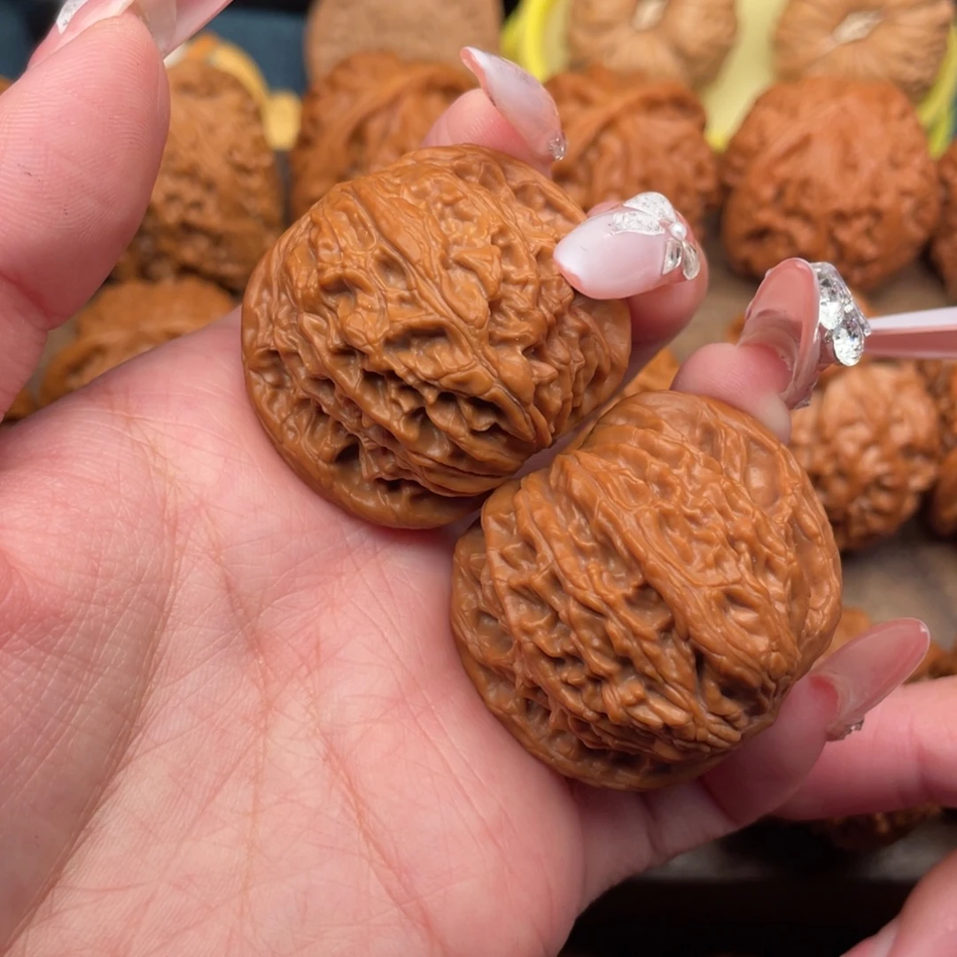 文玩核桃把件精配山地正磨40