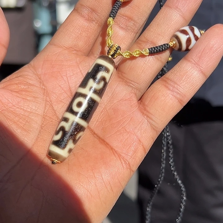 F***覃玛瑙/玉髓（覆膜）未镶嵌颈饰