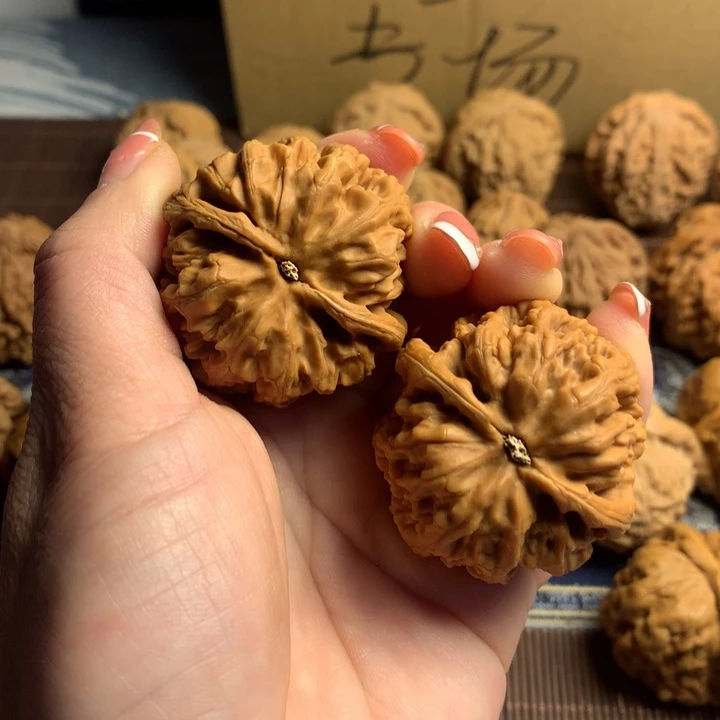吊坠文玩核桃哦*粗筋