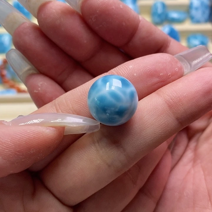 咆***°针钠钙石（海纹石）未镶嵌颈饰