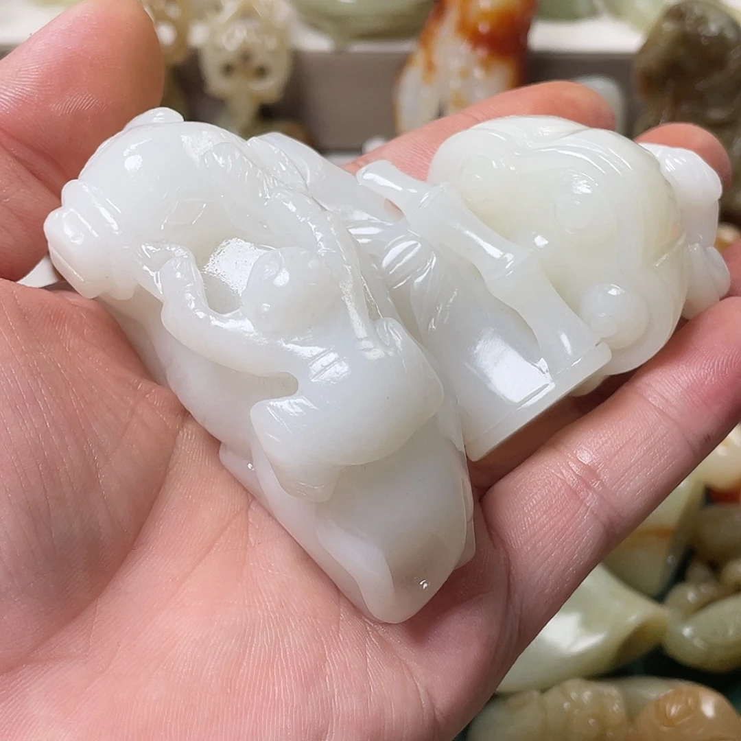 皇***勒颈饰未镶嵌和田玉
