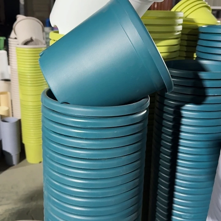 四季4#口径25军绿8个无托