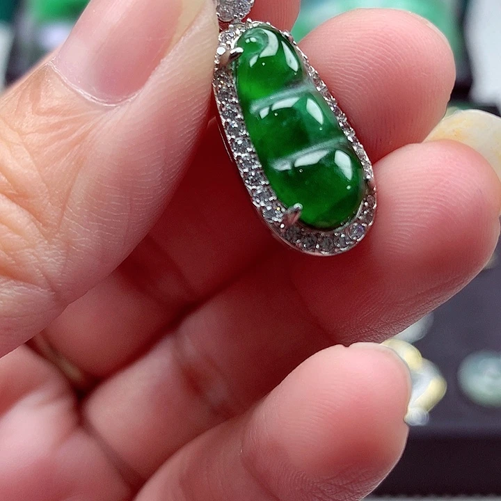 颈饰未镶嵌翡翠翡翠