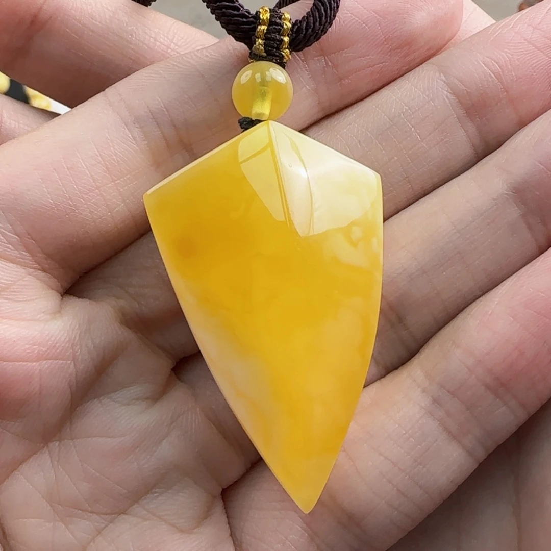 未镶嵌蜜蜡珠宝奇石