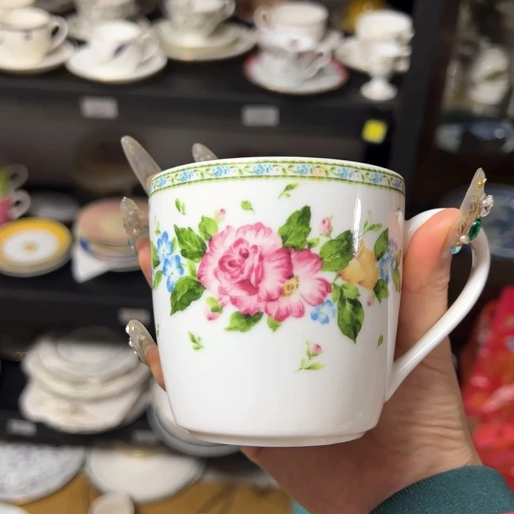 盖碗?瓷器直播放漏中