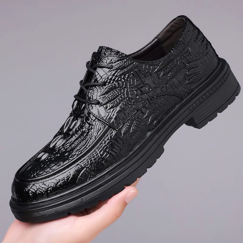 潮流商务休闲皮鞋鞋子圆头轻质夏季男镂空皮鞋秋季