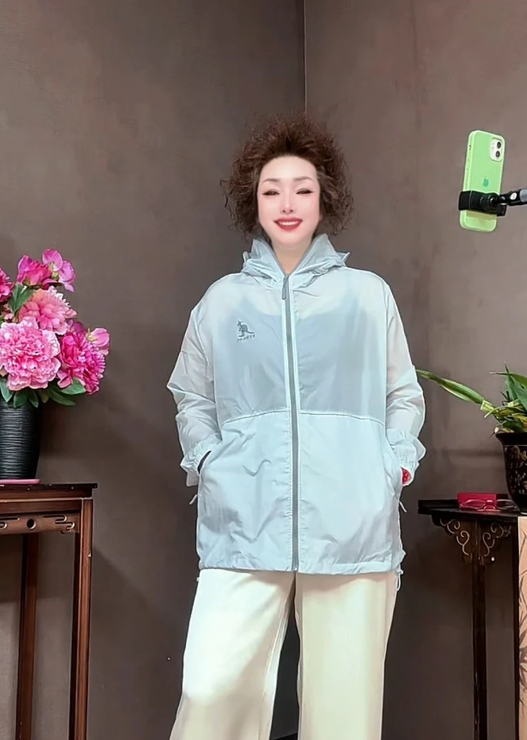 三姐家夏季时尚小标遮阳连帽外套