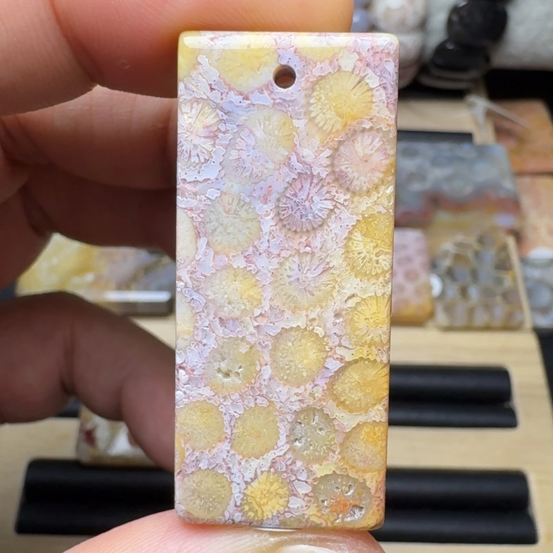 硅化玉未镶嵌纯天然色有机玉石保真色