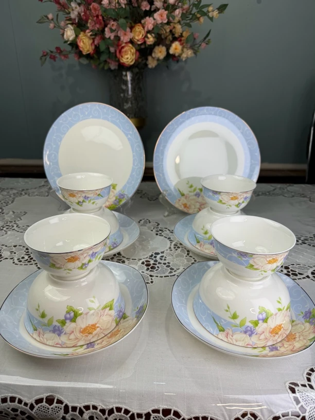 唐山骨质瓷一家四口小套装餐具