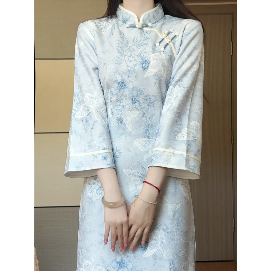 2025年秋季新款蓝色改良新中式倒大袖旗袍女淑女年轻日常连衣裙