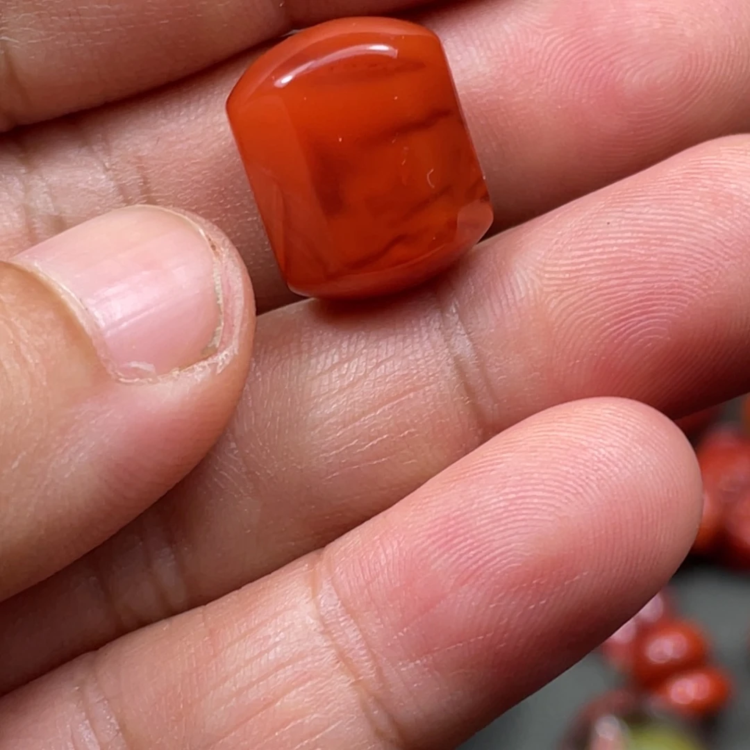 南红玛瑙未镶嵌颈饰