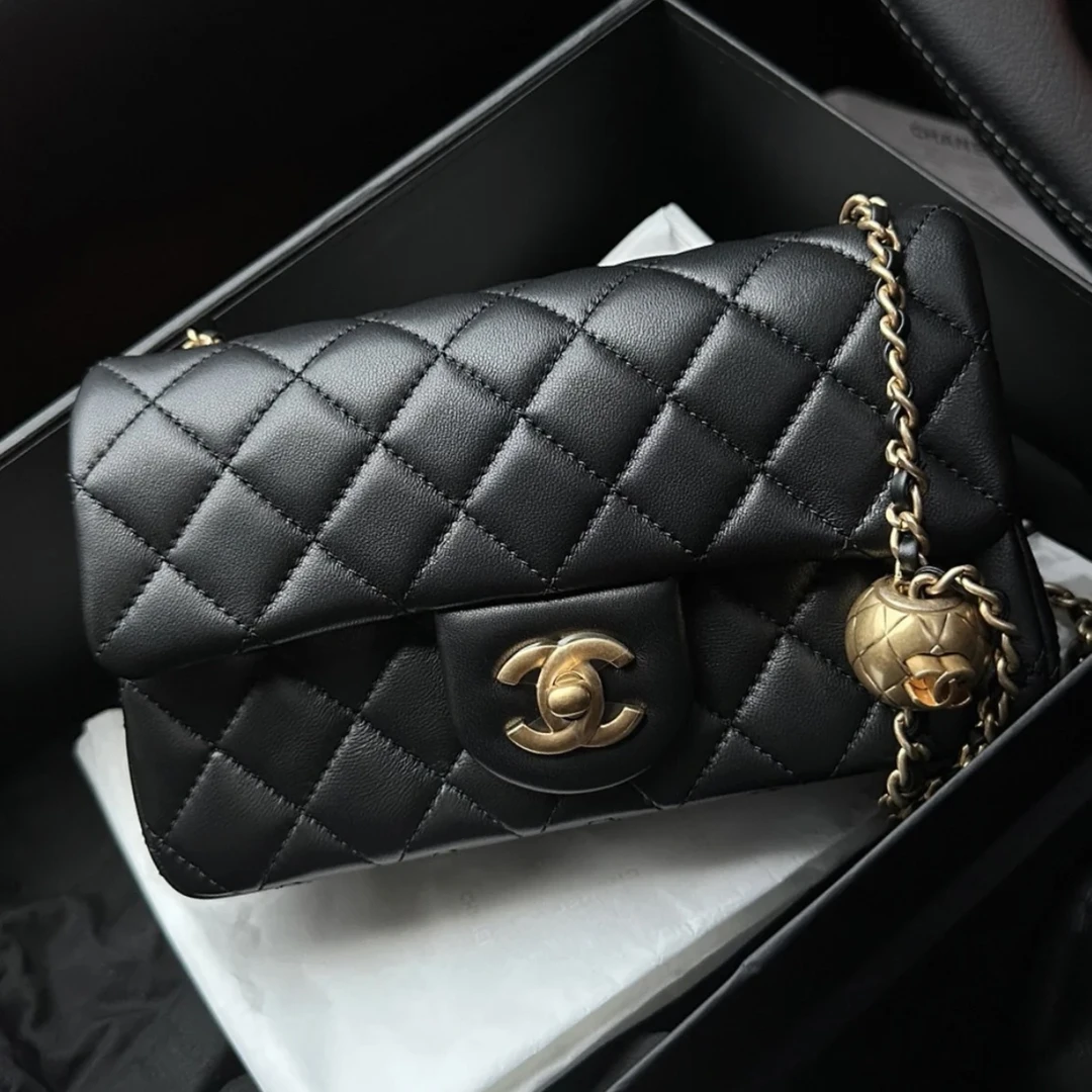 99新 Chanel/香奈儿 蔚蓝中古/黑金CF 金球大mini斜挎包 23年