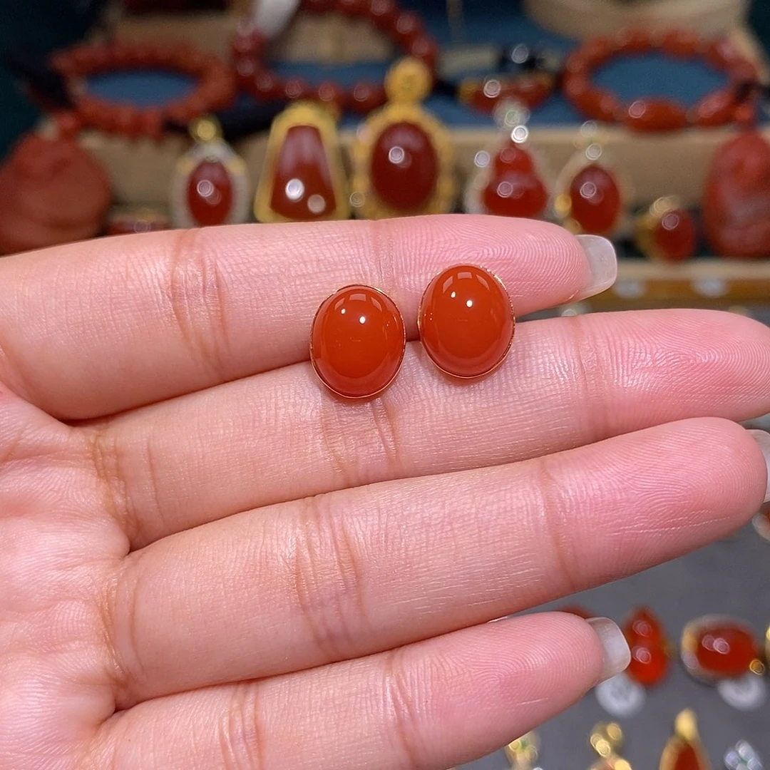 南红玛瑙18K金镶嵌耳饰