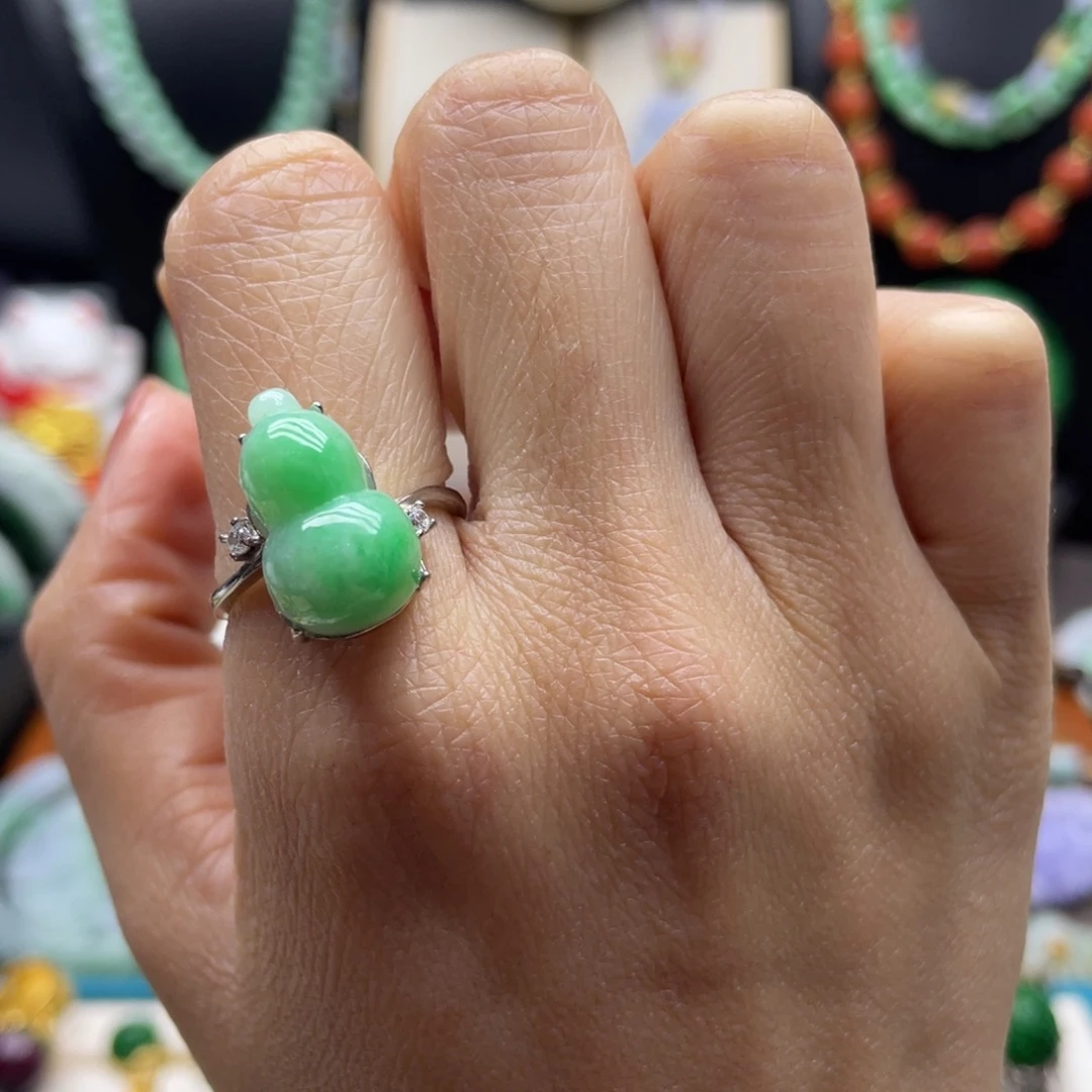 翡翠未镶嵌戒指翡翠葫芦戒指