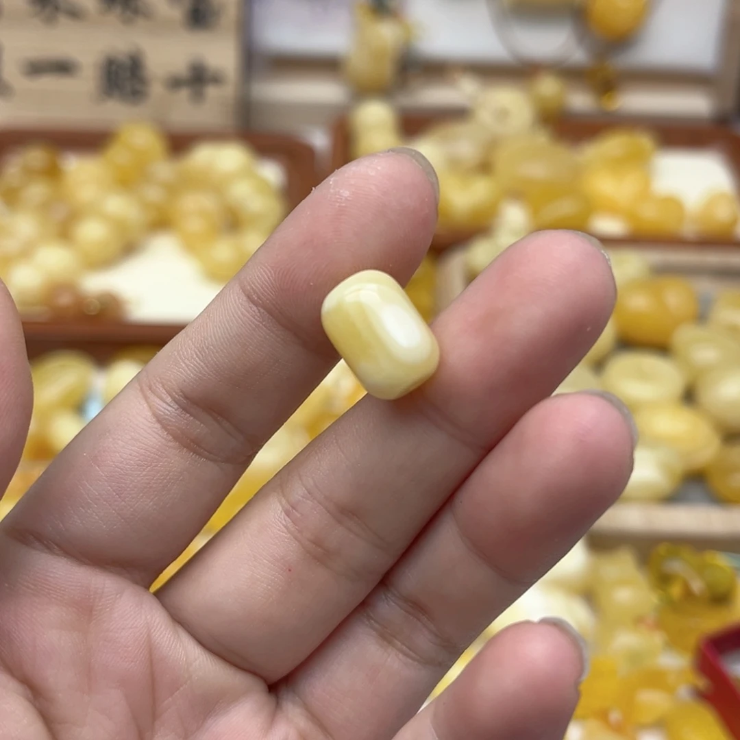 裸石蜜蜡未镶嵌配饰