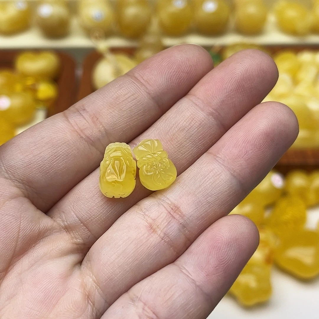 蜜蜡未镶嵌裸石天然