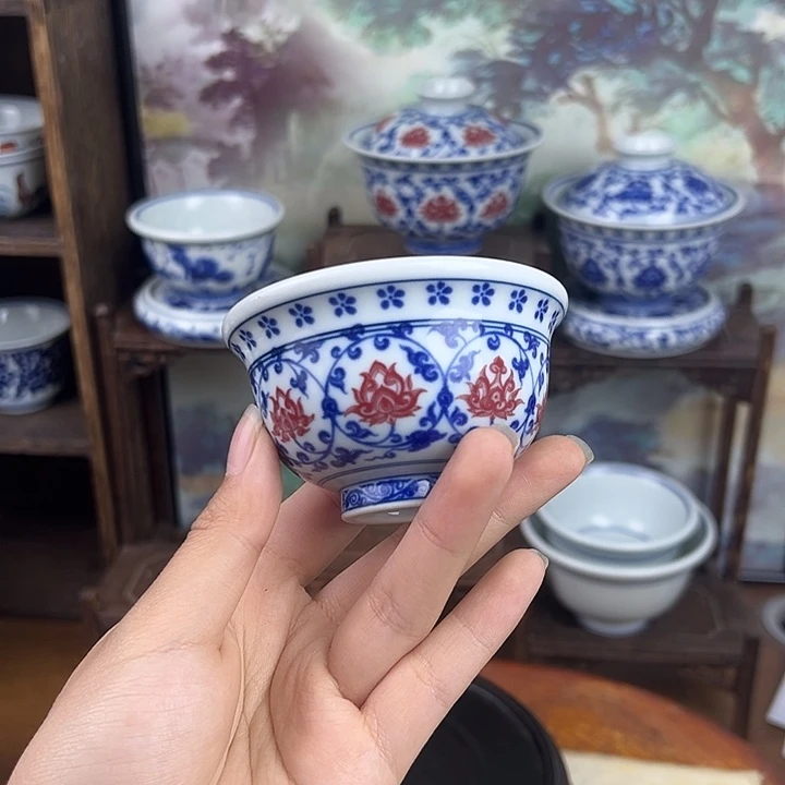 其他陶缠枝莲釉里红小压手