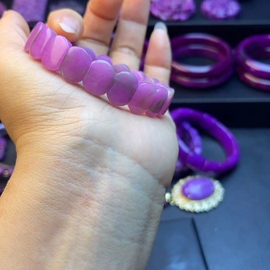 非金属春带彩手牌