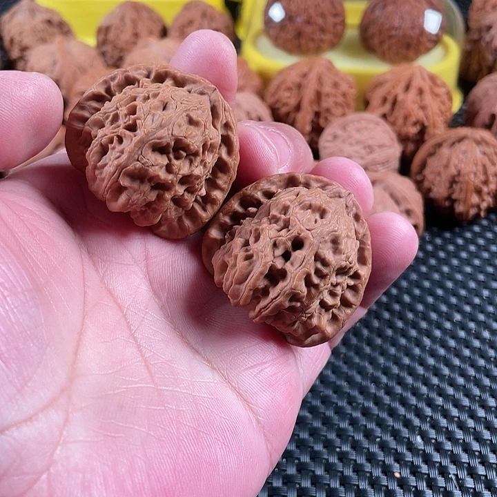文玩核桃把件三角白40尺