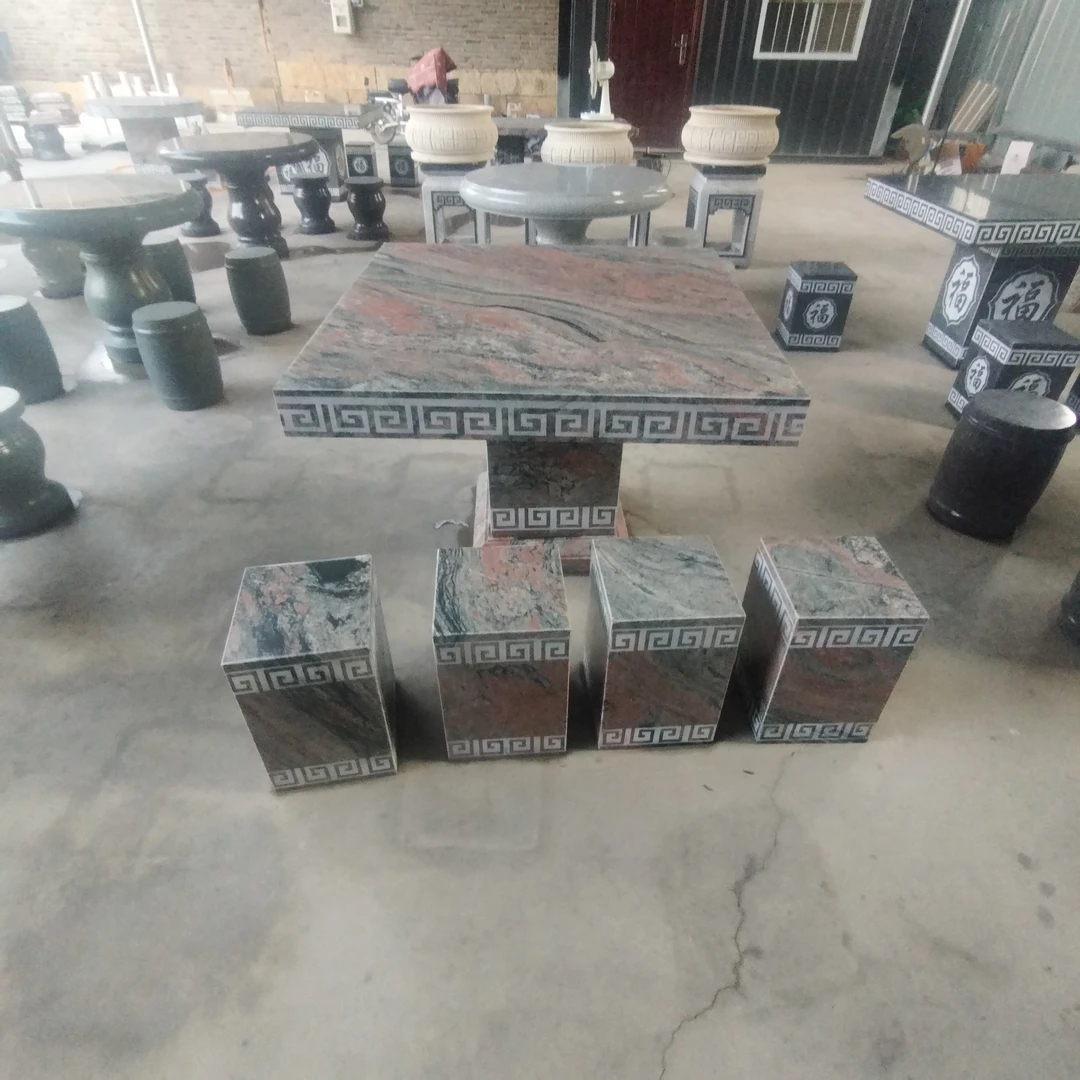 （县城或市区货站）石桌石凳整石花岗岩一套幻彩红方桌庭院