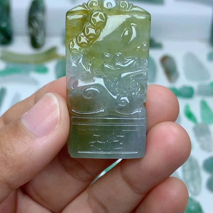 吊坠(不含链)未镶嵌翡翠