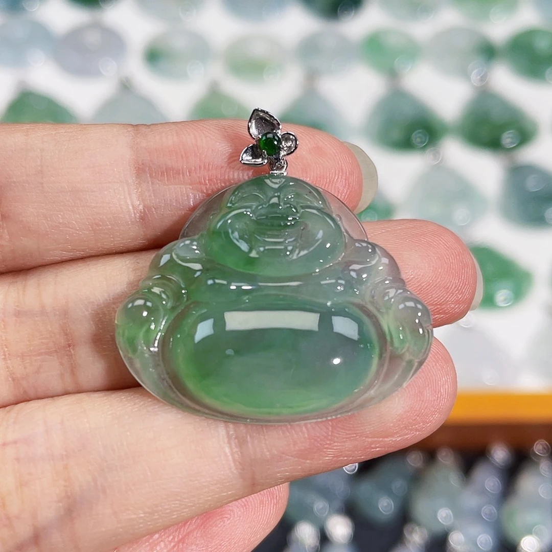 颈饰18K金镶嵌翡翠吊坠