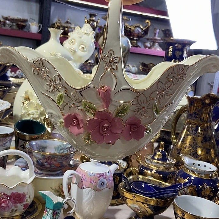 瓷片微瑕………………………………