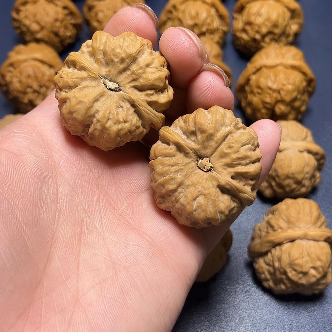 小***-文玩核桃吊坠哇哇哇38