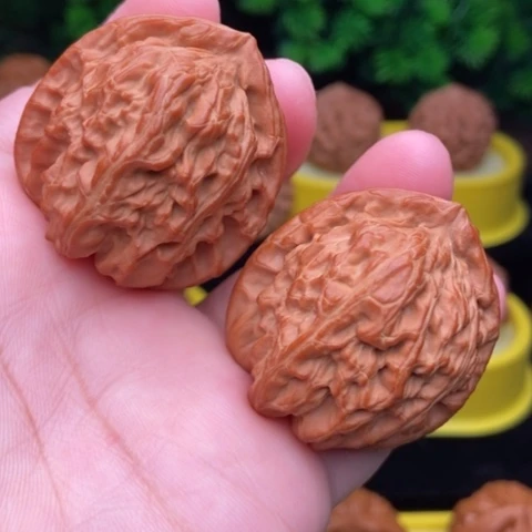 把件文玩核桃三角白36.6全品