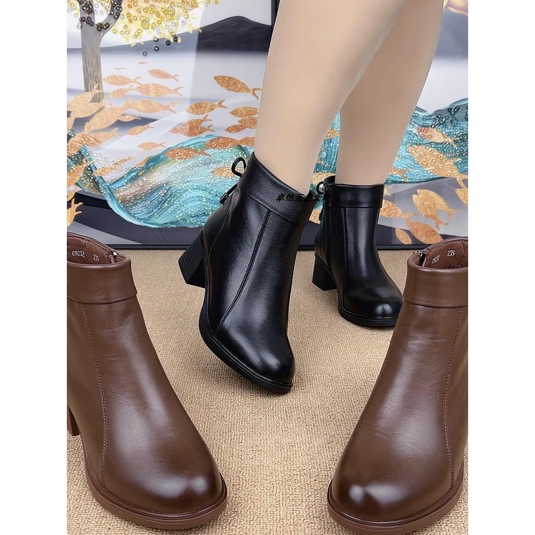 【万达撤柜】中跟短靴女真皮2025秋冬新款粗跟软底牛皮羊毛加厚靴妈