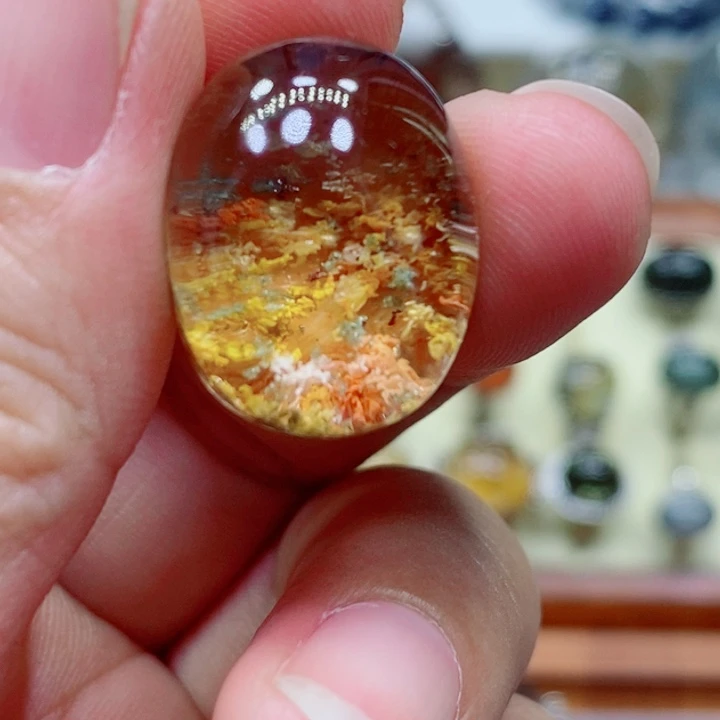 未镶嵌颈饰水晶快*?水晶