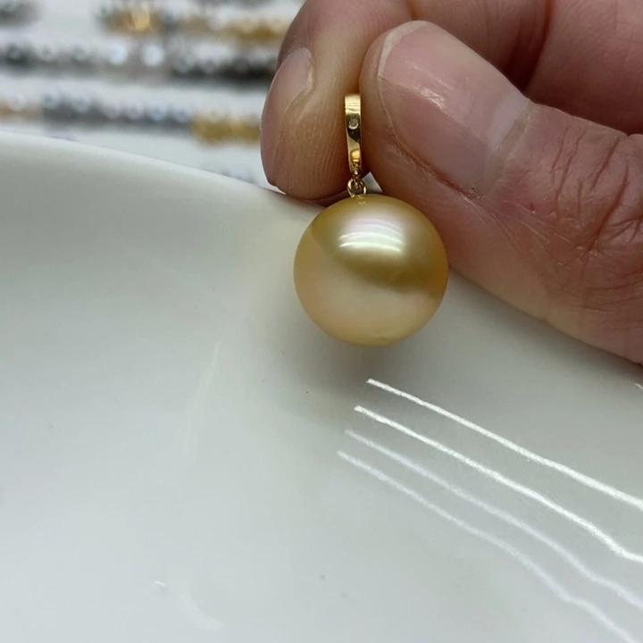 海水珍珠吊坠(不含链)18K金镶嵌