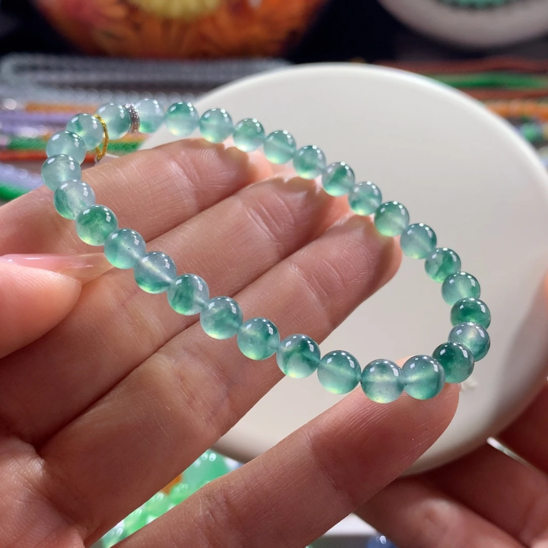 翡翠未镶嵌手链！特色飘花！冰飘孔雀蓝卡5.95