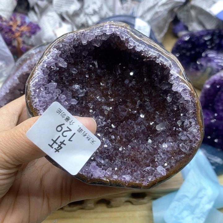 未镶嵌水晶大型摆件（非配饰）