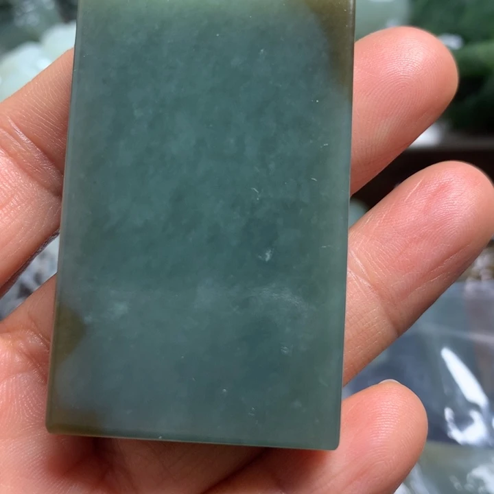 *****和田玉未镶嵌颈饰